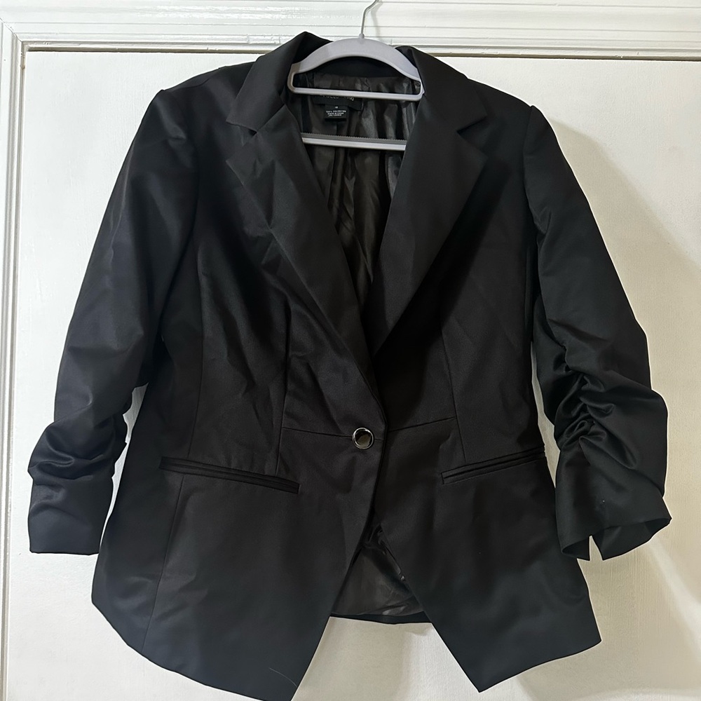 Blazer Focus 2000 size 10 satin cinched arms